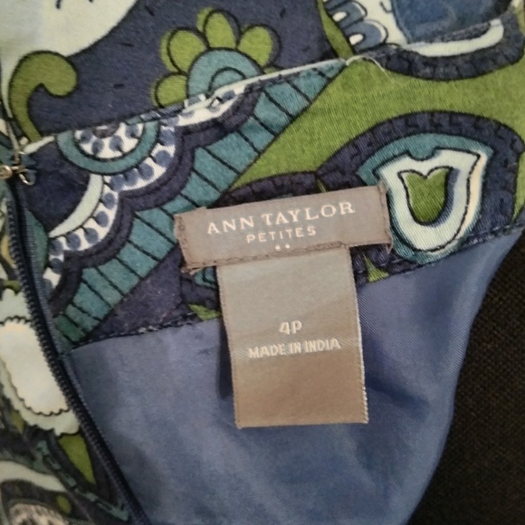 Ann Taylor Paisley dress 4P.  C - Picture 4 of 5